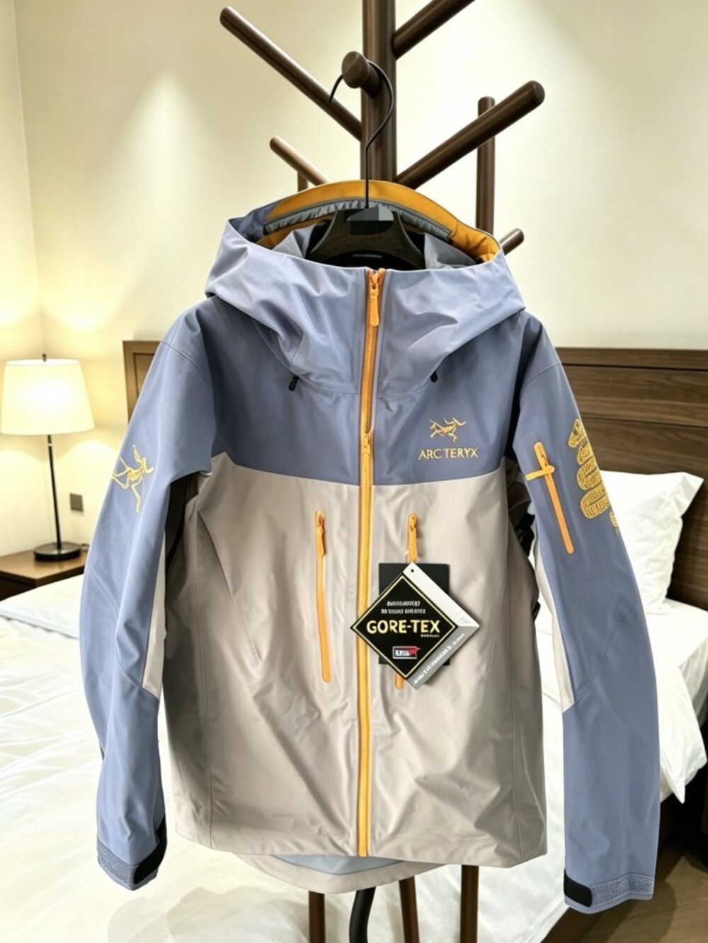 Arc'teryx Alpha SV Jacket